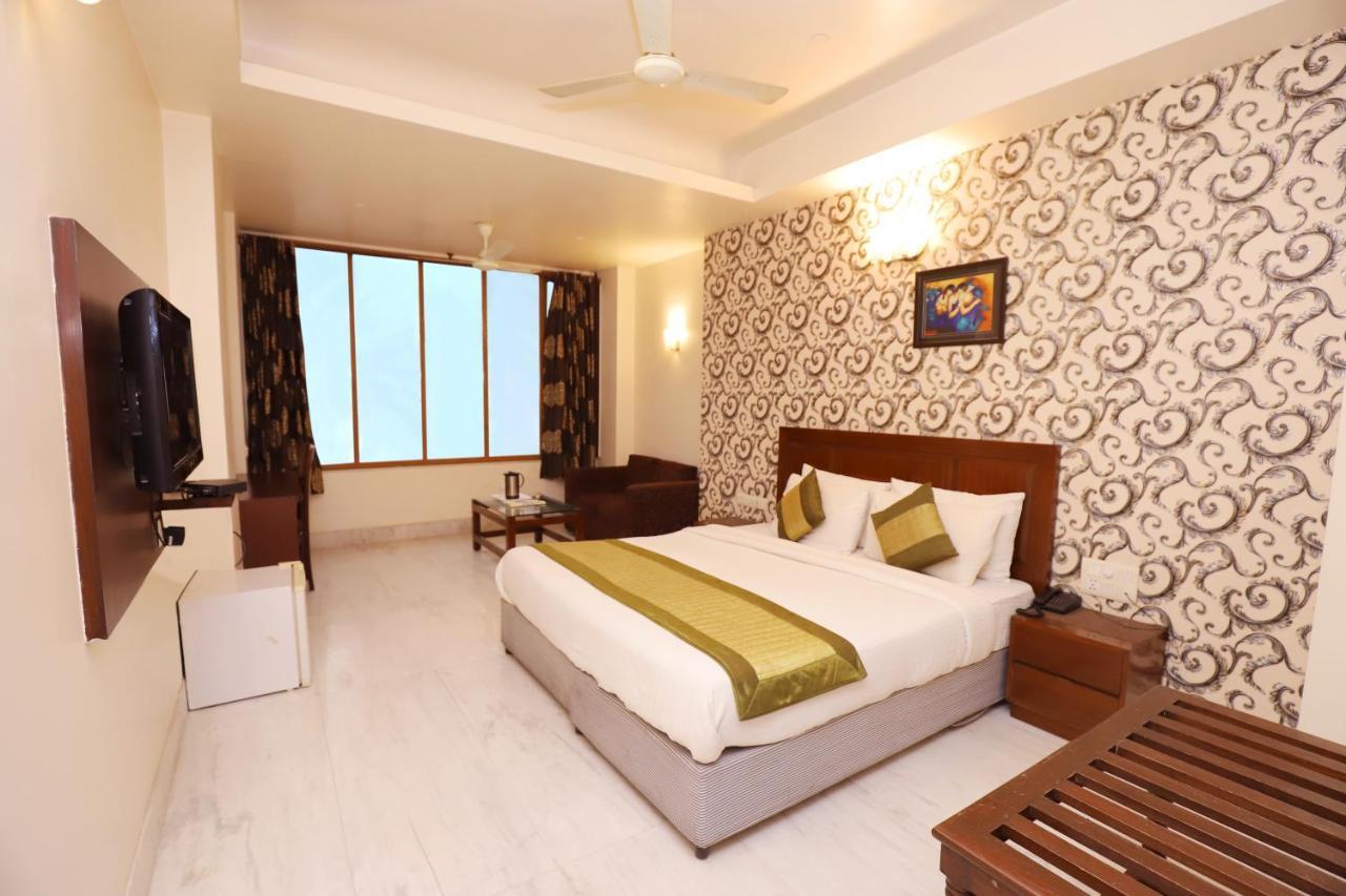 Hotel Shanti Villa New Delhi Buitenkant foto
