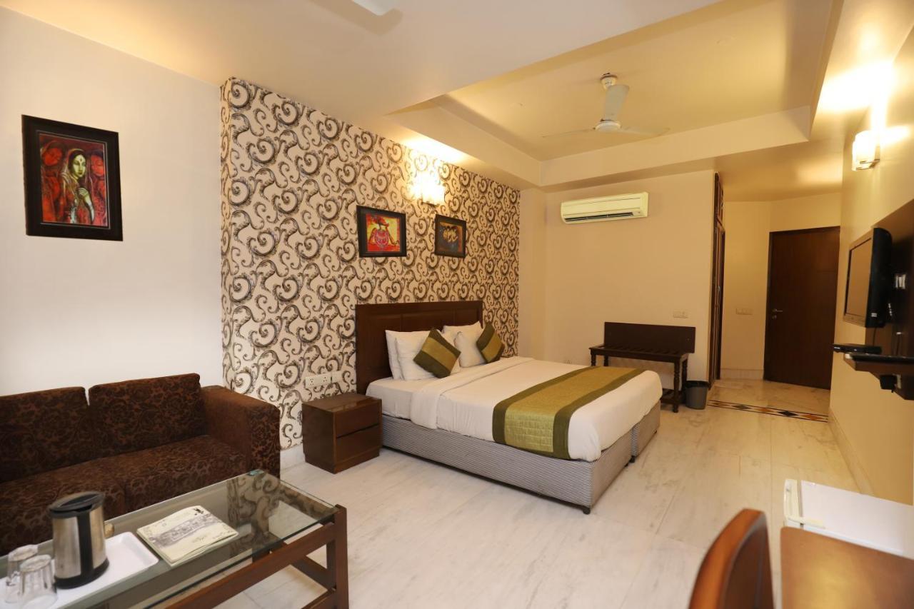 Hotel Shanti Villa New Delhi Buitenkant foto