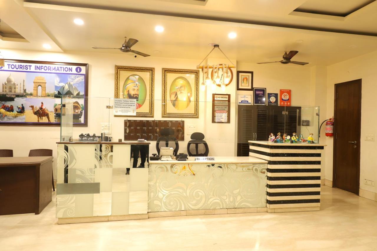 Hotel Shanti Villa New Delhi Buitenkant foto