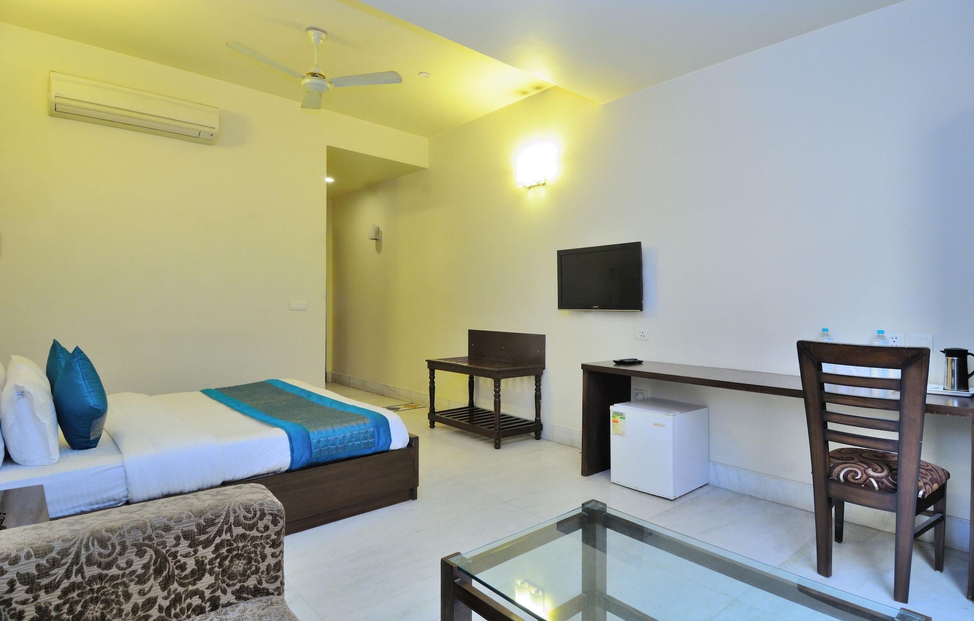 Hotel Shanti Villa New Delhi Buitenkant foto