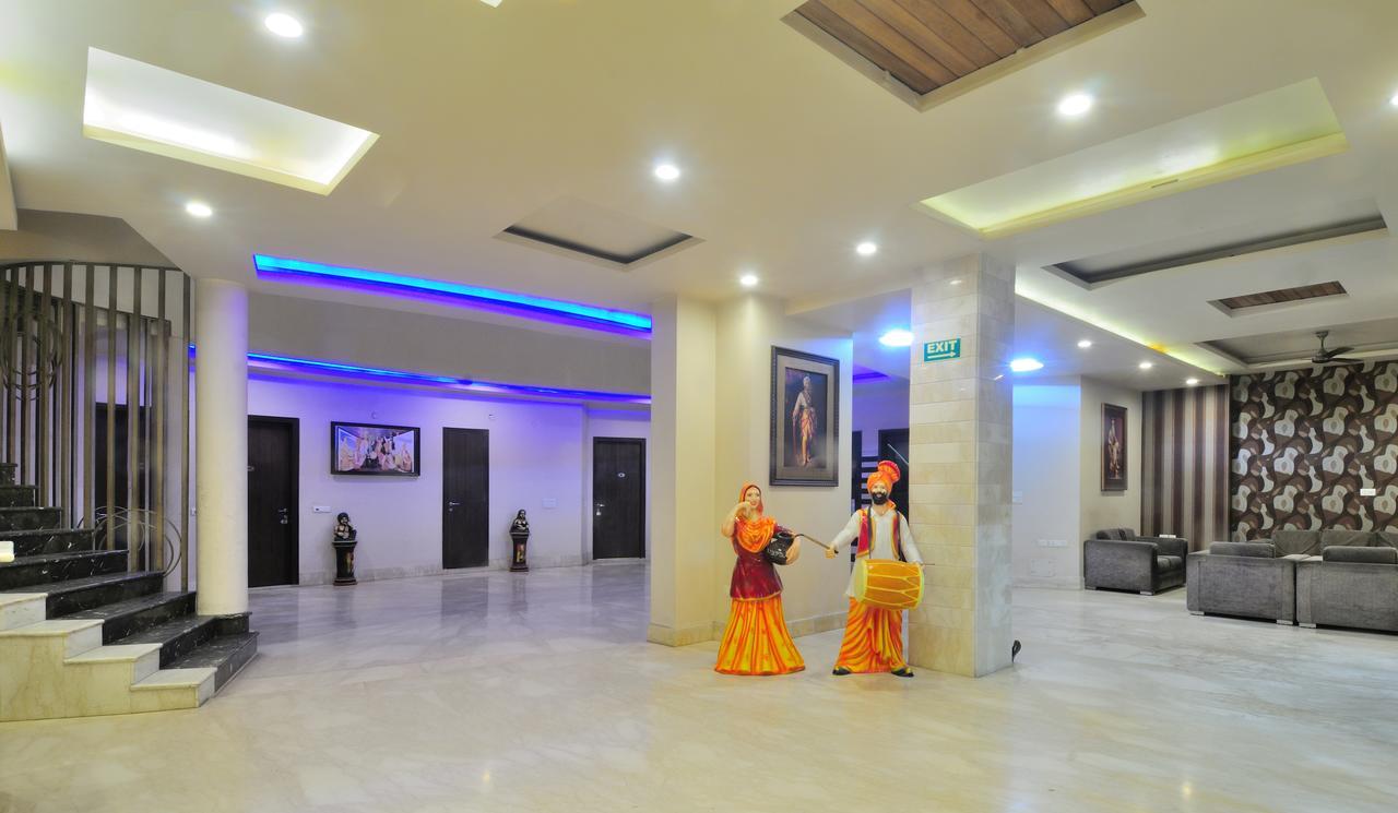 Hotel Shanti Villa New Delhi Buitenkant foto