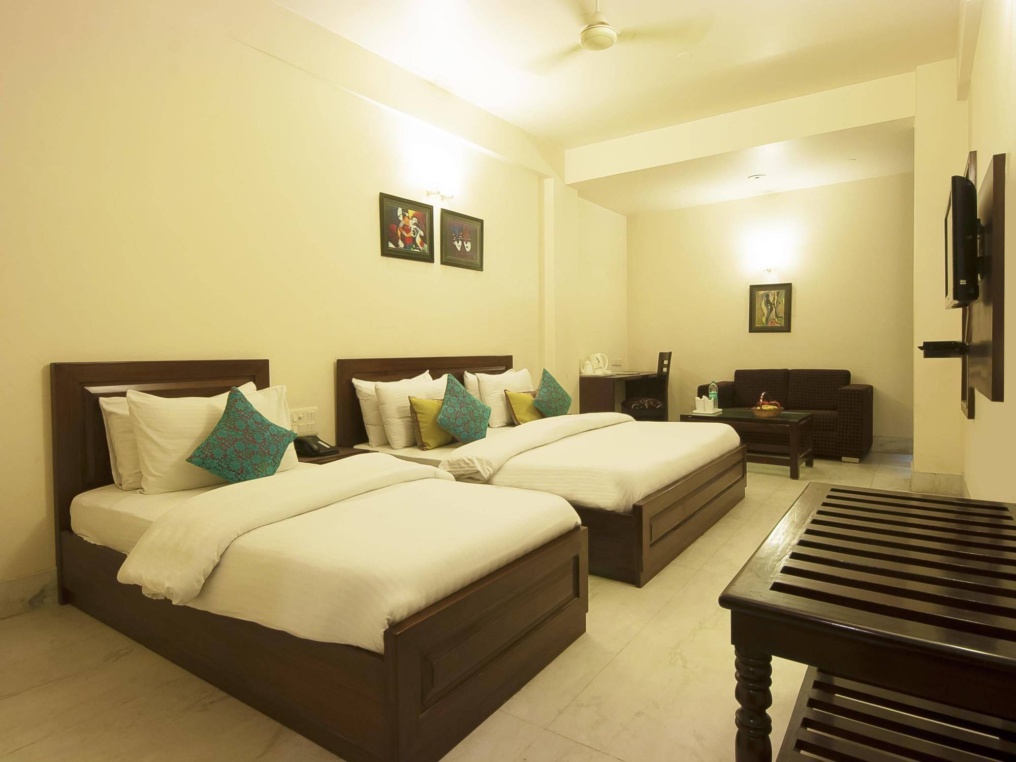 Hotel Shanti Villa New Delhi Buitenkant foto